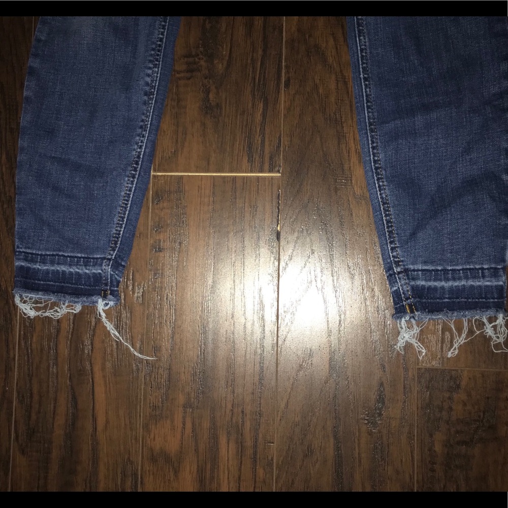 Oasis Ripped Jeans - Picture 2 of 6